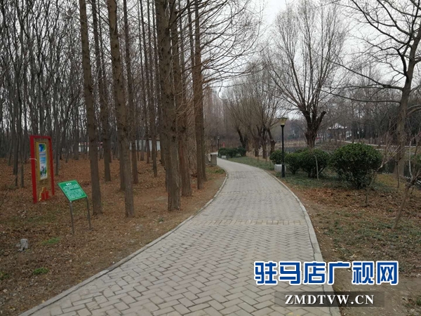 改造后的置地公園煥然一新