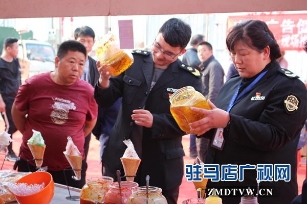 汝南縣古塔食藥所重拳整治美食節(jié)“美食”亂象 