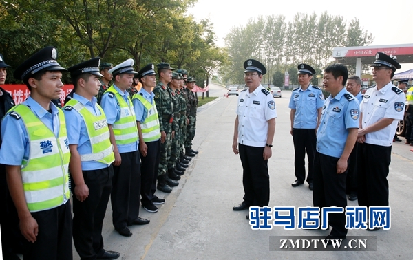 郭淵看望基層一線執(zhí)勤民警輔警