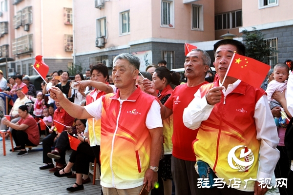 天中義工聯(lián)合會舉辦“喜迎新中國成立70周年文藝匯演”