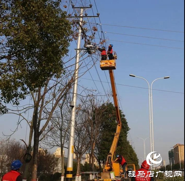 泌陽縣供電公司對電力“把脈問診”助力企業(yè)復工復產(chǎn)