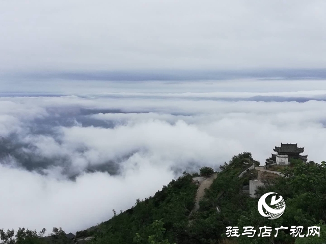 雨后老樂山美如人間仙境