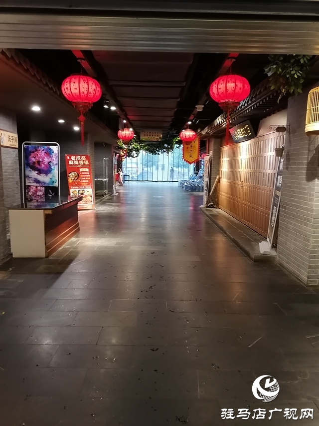 駐馬店天中老街：“升級(jí)”你的地?cái)倲偽? width=