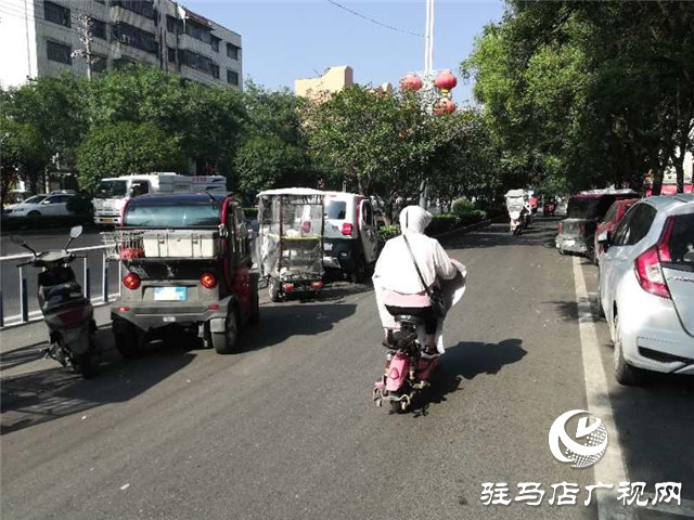 醫(yī)院門前停車亂象整治初見成效 標本兼治還需努力