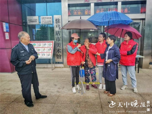 真情關愛老人 雨露滋潤心田