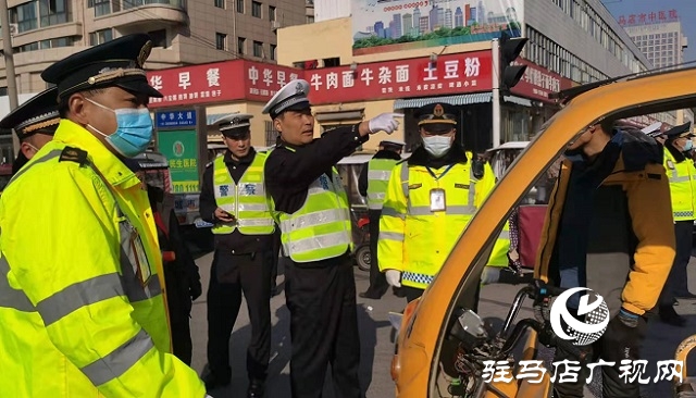 嚴(yán)查電動(dòng)車無牌上路、非法加裝車棚 駐馬店市區(qū)開據(jù)第一張罰單