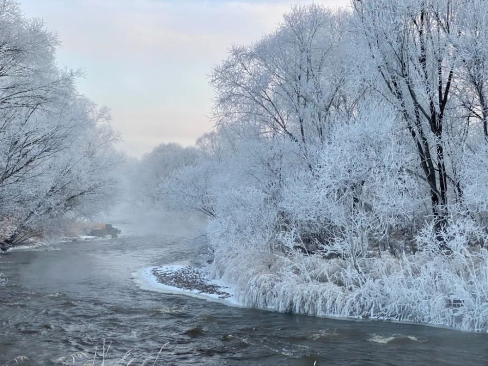 今日冬至，風(fēng)雪連晝夜，最珍是家常