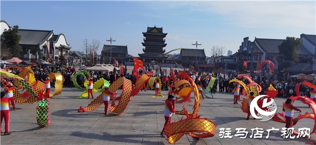 鞭聲陣陣 龍飛陀舞河南駐馬店市驛城區(qū)皇家驛站五市同臺(tái)競(jìng)技展舞姿