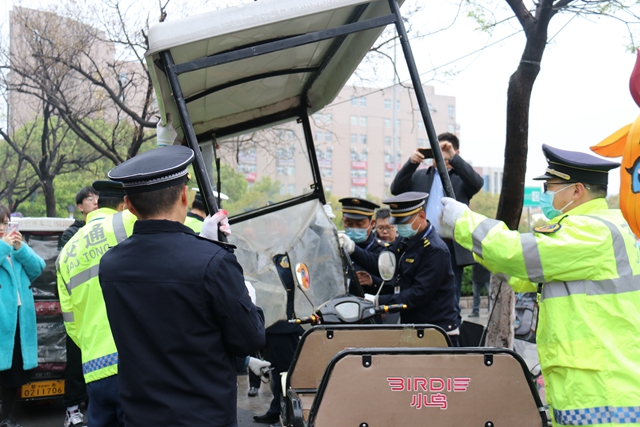 駐馬店市中心城區(qū)電動(dòng)車整治第一天，有人被罰！