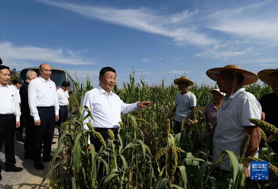 習(xí)近平在陜西榆林考察時(shí)強(qiáng)調(diào) 解放思想改革創(chuàng)新再接再厲 譜寫陜西高質(zhì)量發(fā)展新篇章