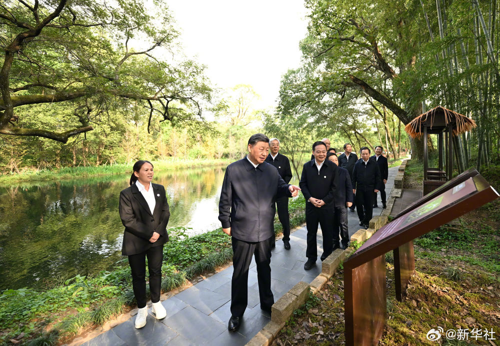 習(xí)近平在江西景德鎮(zhèn)市、上饒市考察調(diào)研