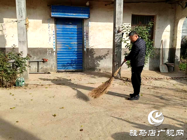 確山縣普會寺鎮(zhèn)：幫扶隊員來助力，攜手共建美庭院