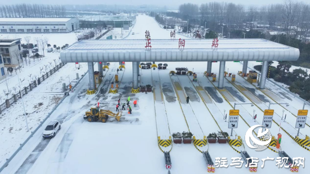 正陽：淮內(nèi)高速公路在行動(dòng) 除雪融冰保暢通