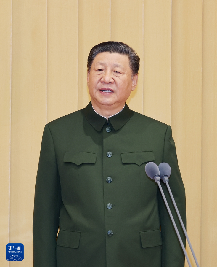 中國(guó)人民解放軍信息支援部隊(duì)成立大會(huì)在京舉行 習(xí)近平向信息支援部隊(duì)授予軍旗并致訓(xùn)詞