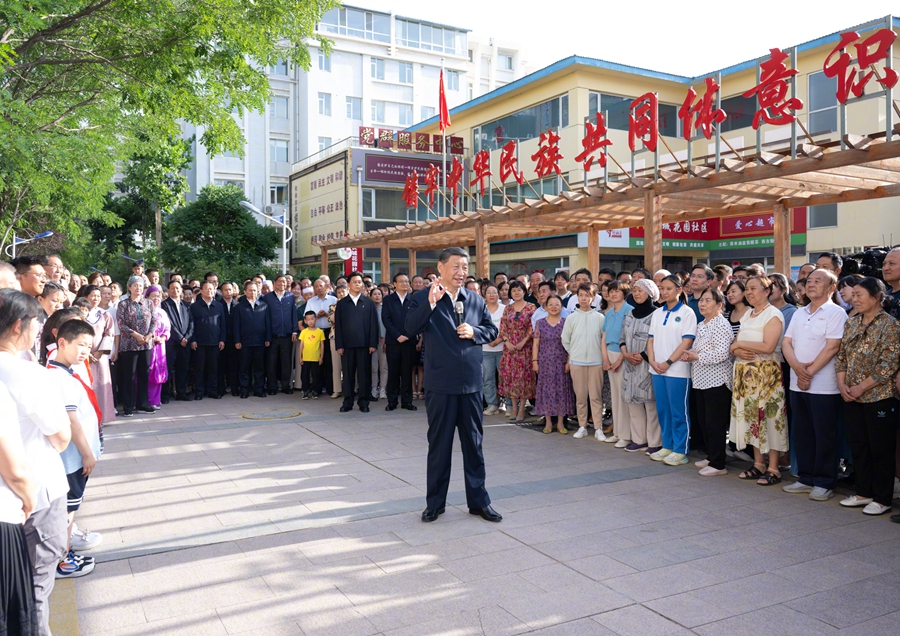 習近平：五十六個民族凝聚在一起就是中華民族共同體