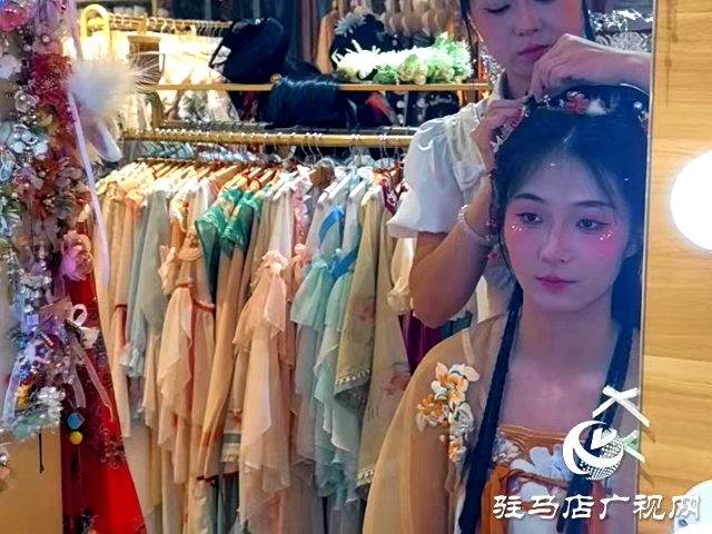 駐馬店皇家驛站：漢服熱潮點亮夏日古韻