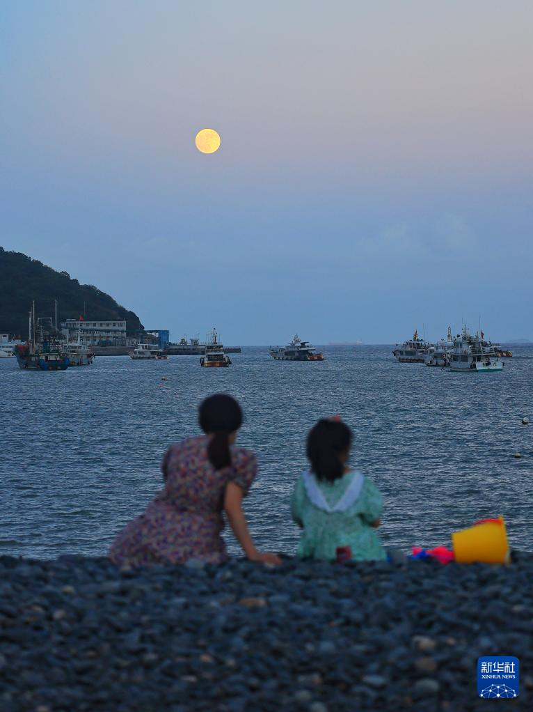 詩意中國丨萬里此情同皎潔 一年今日最分明