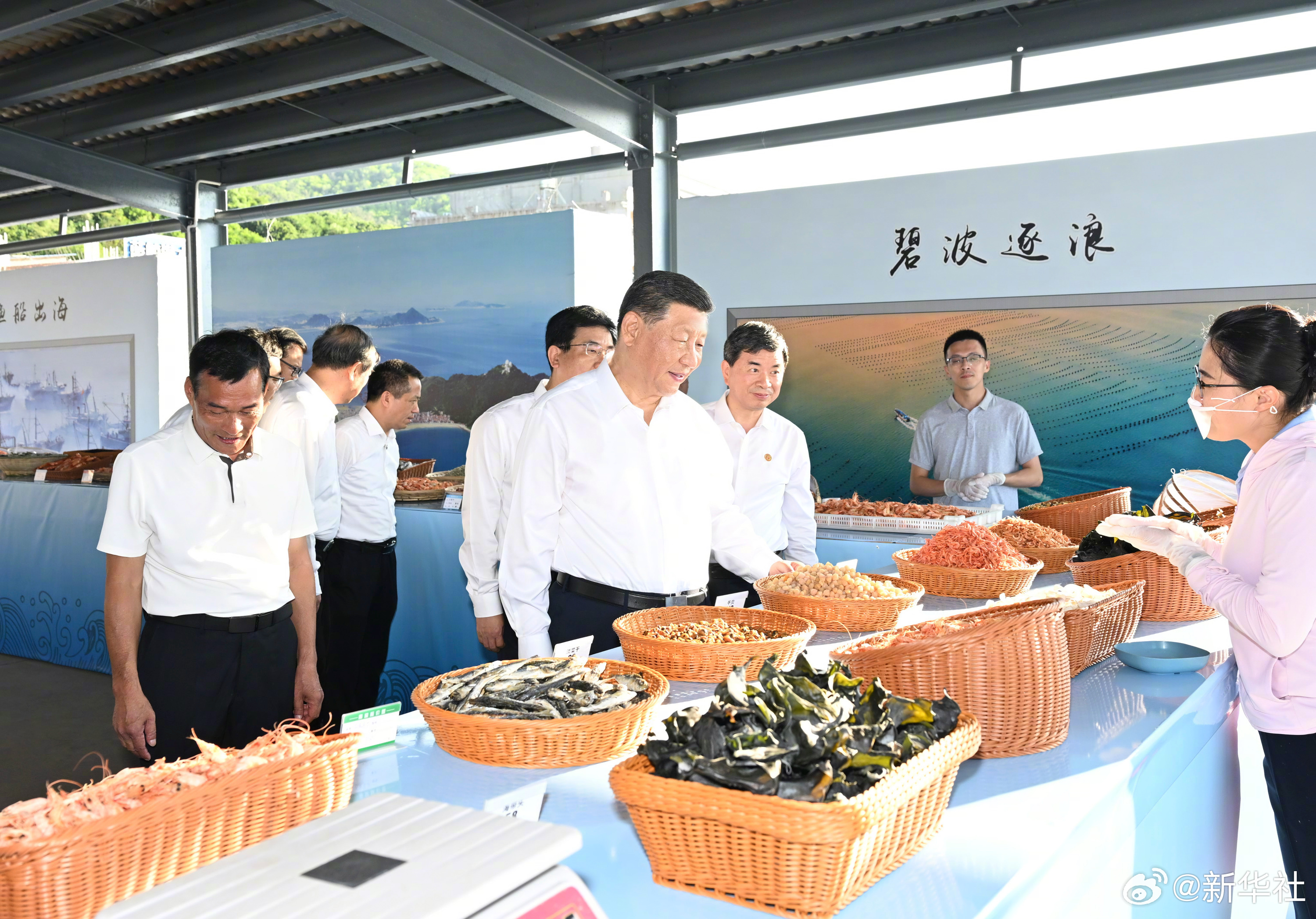 習近平：新時代新征程農村一定會有更加光明的前景，農民會有更加火熱的生活